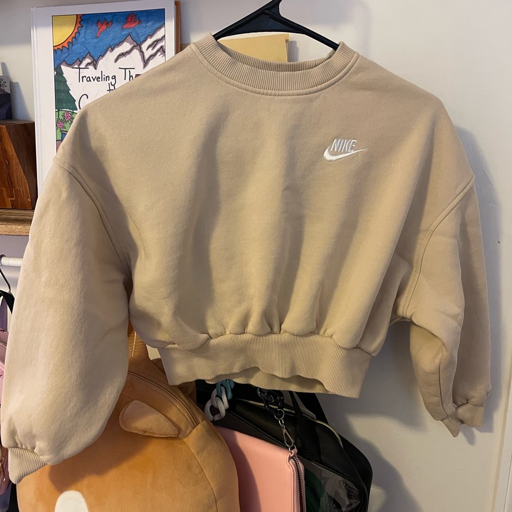 Nike sweatshirt